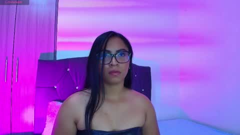 Vanesa online show from 05-21-26, 01:12