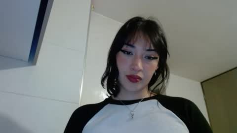 Vans online show from 12-22-25, 05:37