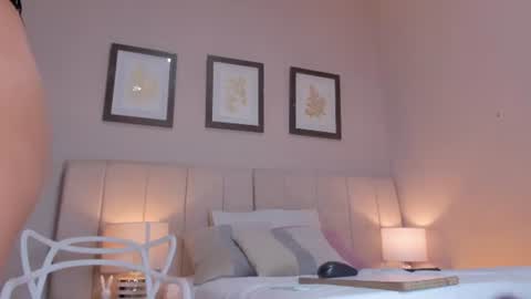 vanessa__cb online show from 07-06-26, 11:40