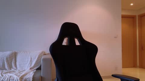 vanessa online show from 12-24-24, 12:00