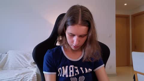 vanessa online show from 12-29-24, 01:45