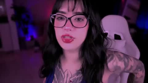 Snapshot of vanessablackrose chatting on 07-16-26, 03:23 Vanessa online show from 07-16-26, 03:23