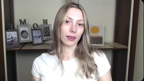 Vanessa online show from 03-18-26, 05:38