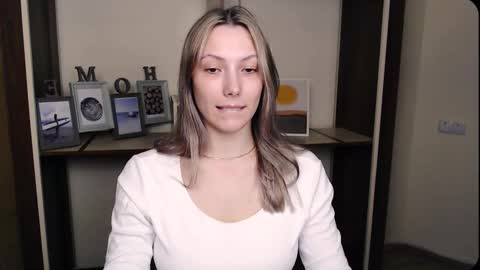 Vanessa online show from 03-29-26, 04:40