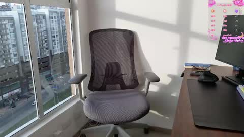 Snapshot of vanlet chatting on 04-18-26, 10:21 Elizabeth online show from 04-18-26, 10:21