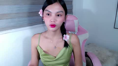 VANNESA online show from 05-17-26, 02:09