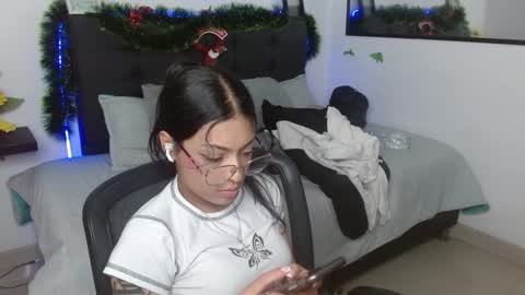 vane online show from 12-21-25, 08:38