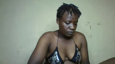 Snapshot of vee_tommy chatting on 12-31-24, 07:29 Vee tommy online show from 12-31-24, 07:29