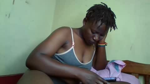 Snapshot of vee_tommy chatting on 01-03-25, 04:48 Vee tommy online show from 01-03-25, 04:48