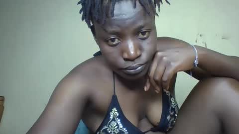 Snapshot of vee_tommy chatting on 01-23-25, 11:37 Vee tommy online show from 01-23-25, 11:37