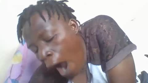 Snapshot of vee_tommy chatting on 02-20-25, 05:51 Vee tommy online show from 02-20-25, 05:51