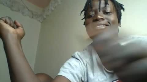 Snapshot of vee_tommy chatting on 11-27-25, 02:24 Vee tommy online show from 11-27-25, 02:24