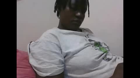 Snapshot of vee_tommy chatting on 03-20-26, 05:56 Vee tommy online show from 03-20-26, 05:56