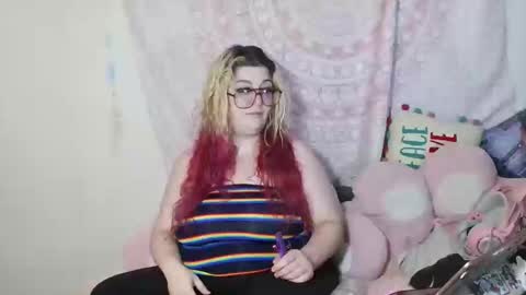 Snapshot of veelehanex3 chatting on 06-03-26, 05:07 Veronica Lehane online show from 06-03-26, 05:07