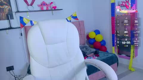 velinahoneyy online show from 07-10-26, 12:41