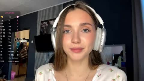 Nia online show from 03-23-26, 03:05