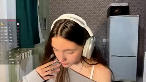 Nia online show from 04-14-26, 05:19