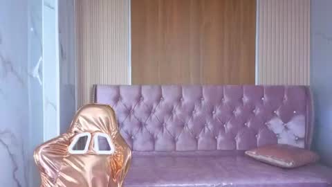 velvet_celeste_b online show from 06-11-26, 12:32