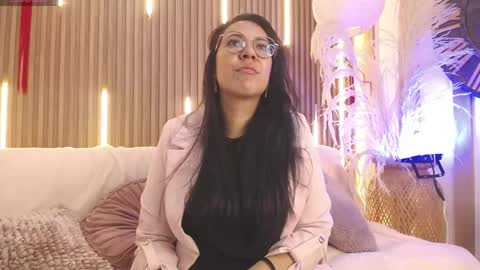 Emma Curly online show from 05-20-26, 12:22
