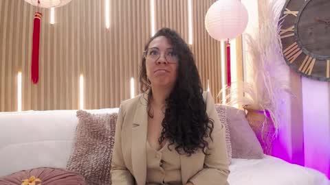 Emma Curly online show from 05-28-26, 12:35