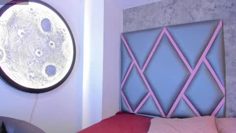 Snapshot of velvet_duo23 chatting on 05-11-26, 04:04 Stefany Y Diego online show from 05-11-26, 04:04
