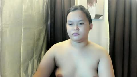 Snapshot of velvet_jess chatting on 05-18-26, 11:05 call me jessie online show from 05-18-26, 11:05