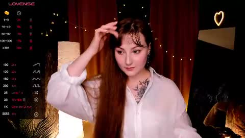 Mia online show from 06-10-26, 08:46