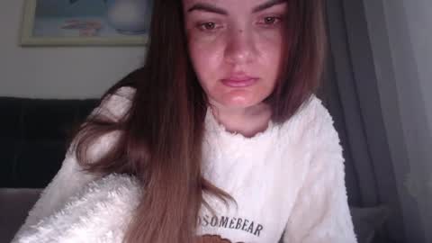 Snapshot of velvetmoon123 chatting on 05-13-26, 06:44 velvetmoon123 online show from 05-13-26, 06:44