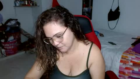 Snapshot of venecasexy44 chatting on 07-09-26, 03:05 venecasexy44 online show from 07-09-26, 03:05