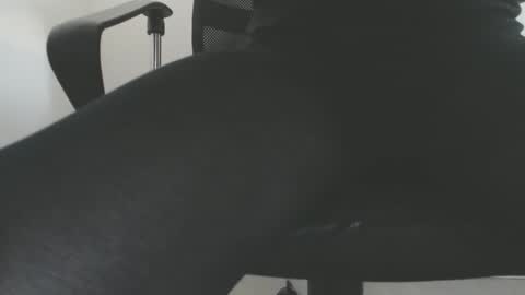 venus 2026 online show from 04-26-26, 04:37