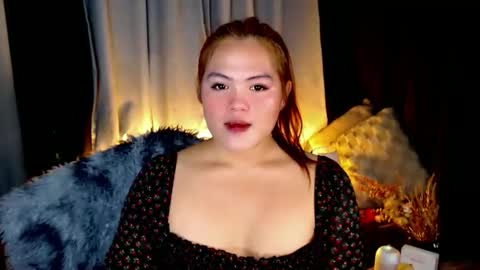 Snapshot of venus_colly chatting on 11-16-25, 01:33 I am Colly Your mystery girl online show from 11-16-25, 01:33