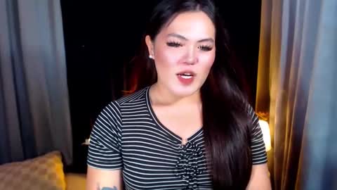 Snapshot of venus_colly chatting on 05-29-26, 01:58 I am Colly Your mystery girl online show from 05-29-26, 01:58