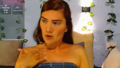 Snapshot of venus_swet chatting on 07-12-26, 09:17 Catalina online show from 07-12-26, 09:17