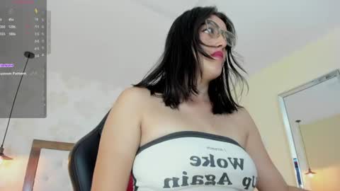 Snapshot of venusgreys1 chatting on 07-09-26, 12:09 VENUS online show from 07-09-26, 12:09