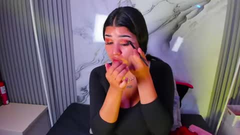 Venusowen  online show from 07-15-26, 01:27