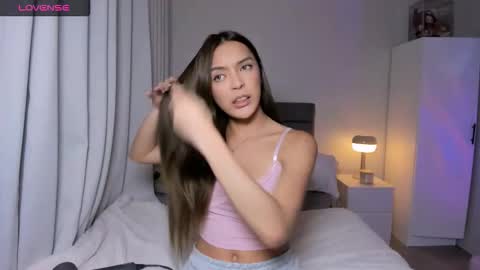 Vera Armani online show from 02-21-26, 12:06