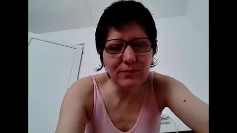 Vera online show from 05-04-26, 06:42