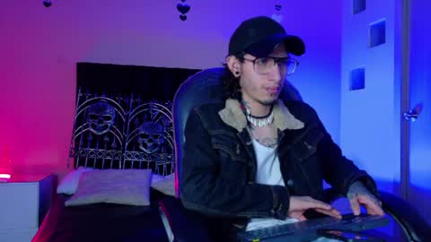 vergil_noir online show from 06-16-26, 04:37