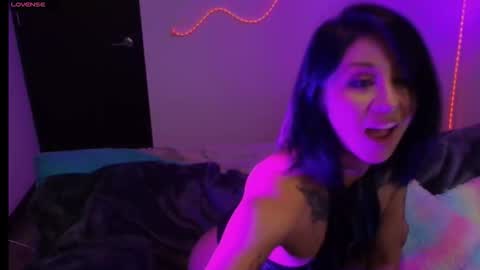 Snapshot of vero_succubare chatting on 03-16-26, 04:22 Vero Succubare online show from 03-16-26, 04:22