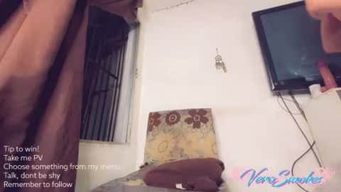 Snapshot of veroalva chatting on 06-24-26, 03:05 Vero Alva online show from 06-24-26, 03:05