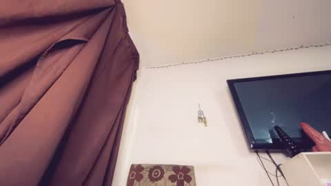 Snapshot of veroalva chatting on 06-27-26, 05:12 Vero Alva online show from 06-27-26, 05:12