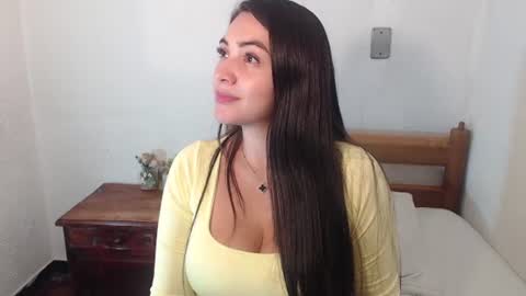 Snapshot of veronicaa_4 chatting on 06-30-26, 06:58 Veronica Rodriguez online show from 06-30-26, 06:58