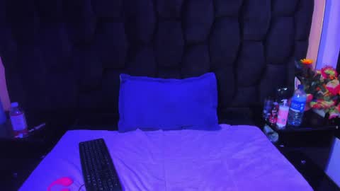 VeronicaCream  online show from 04-01-26, 04:35