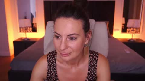 Snapshot of veroniicarose chatting on 07-13-26, 06:27 Veronica online show from 07-13-26, 06:27