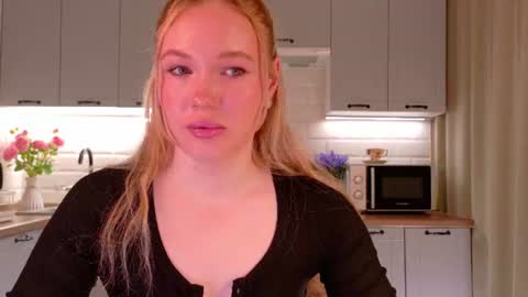 Veronika online show from 06-27-26, 07:19