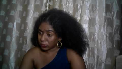 Snapshot of verronique1511 chatting on 05-12-26, 06:54 verronique1511 online show from 05-12-26, 06:54