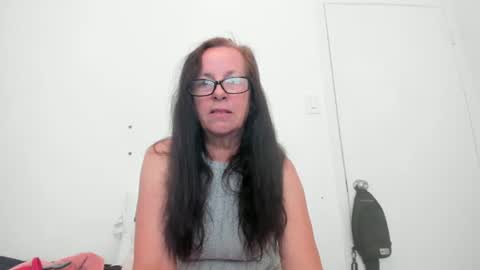 verysassypeachgoddess online show from 05-26-26, 01:51