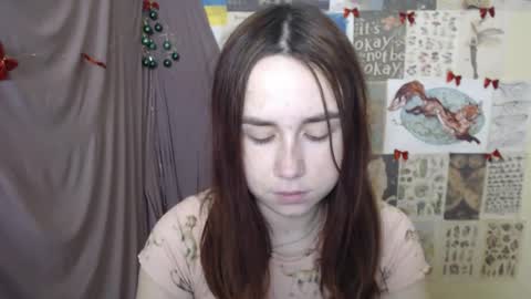 Snapshot of veryveryvery_shy chatting on 12-22-25, 07:49 veryveryvery_shy online show from 12-22-25, 07:49