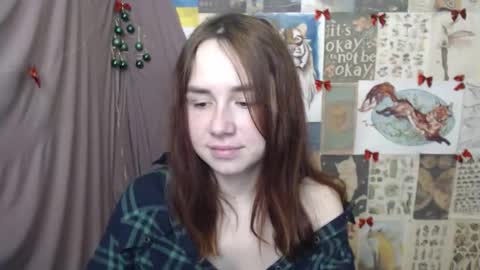 Snapshot of veryveryvery_shy chatting on 01-08-26, 06:26 veryveryvery_shy online show from 01-08-26, 06:26