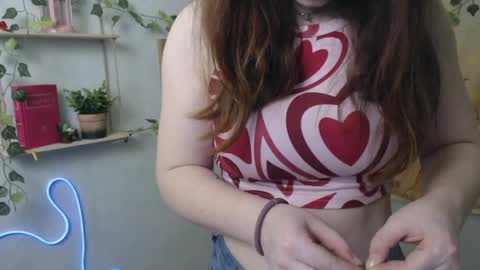 Snapshot of veryveryvery_shy chatting on 04-10-26, 07:02 veryveryvery_shy online show from 04-10-26, 07:02